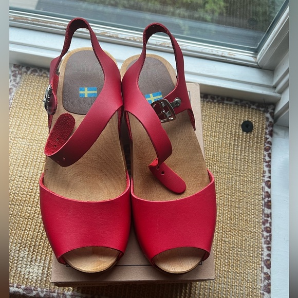 MIA 1976 Genuine Swedish Clogs- Anja red leather - 10 - Picture 9 of 9